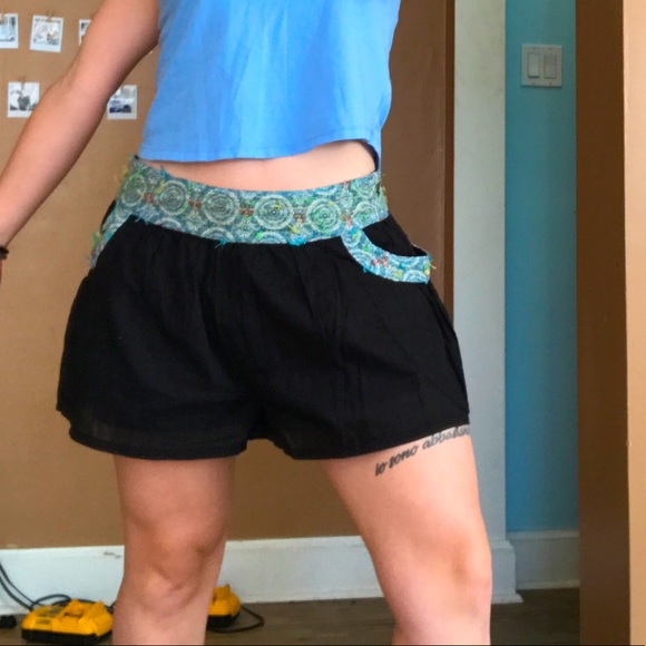 Free People Printed Shorts - Picture 1 of 7